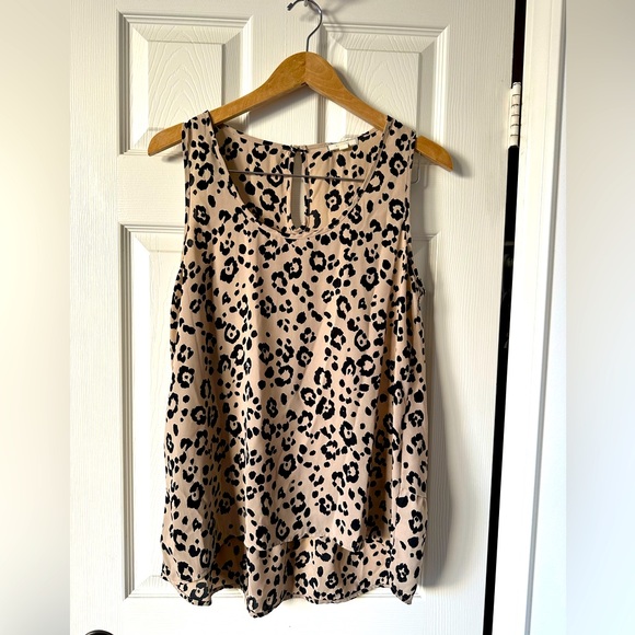 Pleione Animal Print High/Low Flowy Tank Top Size Medium - Picture 4 of 16